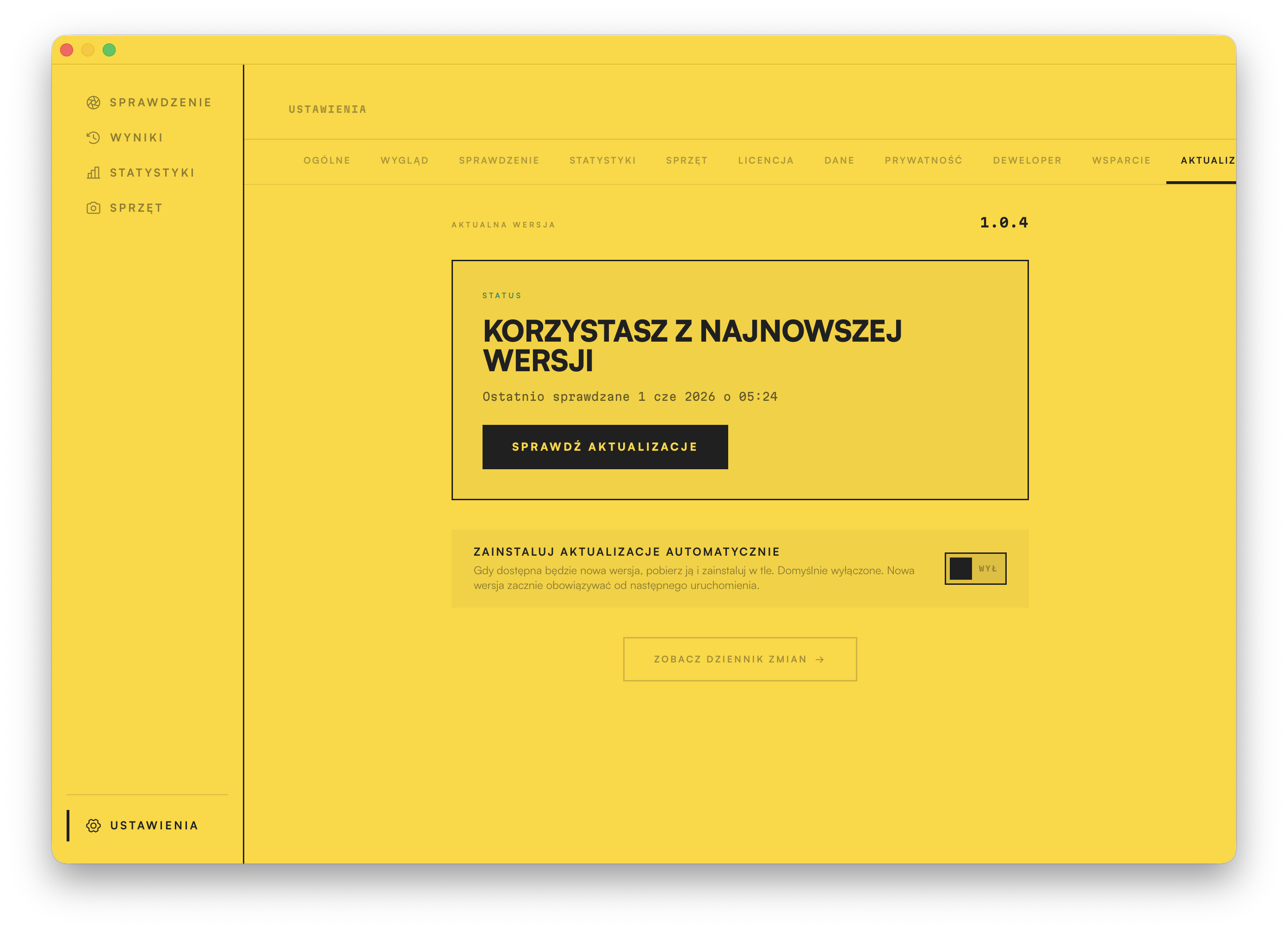 Ekran aktualizacji: najnowsza wersja, z przełącznikiem automatycznej aktualizacji i linkiem do listy zmian.
