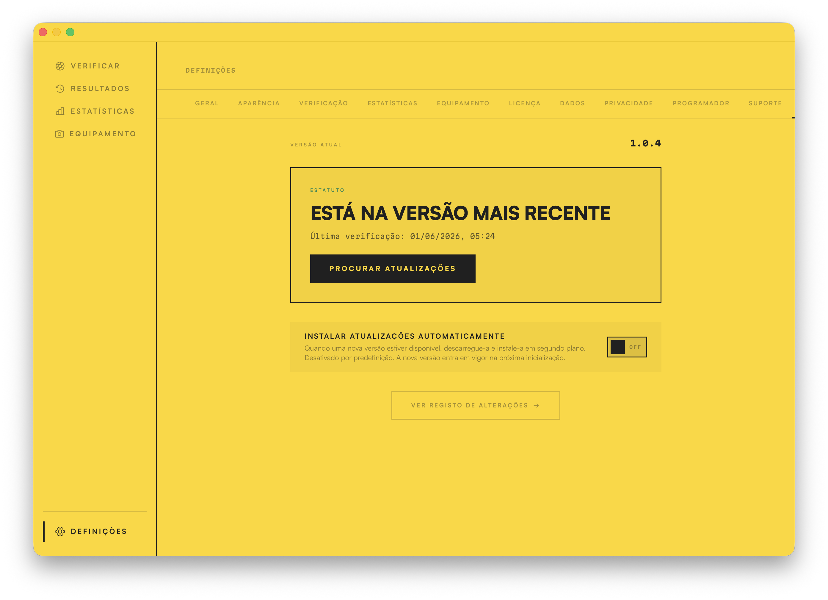 O ecrã de atualizações: na versão mais recente, com um interruptor de atualização automática e ligação ao registo de alterações.